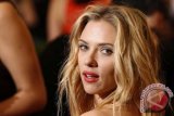 Artis Scarlett tanpa basa basi sindir James Franco soal pelecehan seksual