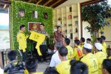 Baritomania (Bartman) bersilaturahmi dengan Wakil Bupati Batola H Rahmadian Noor, di Cafe Despacito Marabahan, Minggu (25/2).Foto:Antaranews Kalsel/Arianto/M.