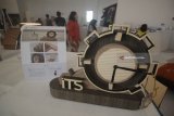 Pengunjung mengamati produk desain karya mahasiswa Institut Teknologi Sepuluh Nopember (ITS) saat Pameran Desain Spasial di Surabaya, Jawa Timur, Jumat (16/2). Pameran desain yang mengusung tema Kotakotak tersebut bertujuan memperkenalkan karya-karya desain mahasiswa jurusan Desain Interior ITS kepada masyarakat. Antara Jatim/Moch Asim/zk/18