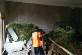Dua titik longsor terjadi di Magelang