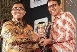 Gubernur IP Terima Penghargaan Obsession Awards 2018 Kategori Best Achiever In Regional Leader