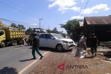 Mobil Toyota Rush DA 8466 L Mengalami Kecelakaan Lalulintas di Jalan Ahmad Yani Desa Ujung, Kecamatan Bati-Bati, Kabupaten Tanah Laut.Foto:Antaranews Kalsel/Arianto.