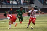 Pertandingan Persebaya Surabaya melawan Sarawak FA Liga 2 Malaysia dalam laga Persahabatan Internasional 