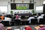 Pemerintah Provinsi Kalimantan Selatan terus mempersiapkan rencana ajang nasional Jambore Masyarakat Gambut (JMG) 2018 yang dijadwalkan berlangsung 28 -30 April 2018 di Desa Kiram, Karang Intan Kabupaten Banjar yang diperkirakan diikuti sekitar 2.000 peserta dari tujuh provinsi yakni Riau, Jambi, Sumatera Selatan, Papua, Kalimantan Barat, Kalimantan Tengah dan Kalimantan Selatan mengangkat tema 