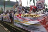 Pembatasan satu NIK ponsel, massa datangi DPRD Sumsel