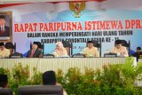 Wakil Gubernur Idris Rahim saat menghadiri Rapat Paripurna Istimewa memperingati HUT Kabupateb Gorontalo Utara ke-11 di ruang sidang DPRD.