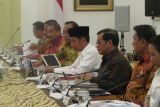 Presiden Jokowi dan Ibu Negara keliling Asmat dengan motor
