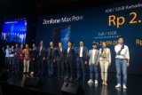 Asus resmi meluncurkan Zenfone Max Pro M1. Kali ini Indonesia dipilih menjadi negara pertama yang memperkenalkan ponsel terbaru milik Asus tersebut, di Jakarta, Senin (23/4/2018). (ANTARA News/Arindra Meodia)