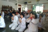 Umat Buddha ramaikan Cetya Padma Jaya rayakan Waisak