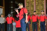 Bulan bhakti gotong royong masyarakat membantu pembangunan Kota Padang