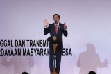 Presiden Joko Widodo menyampaikan arahan saat Pembukaan Rapat Koordinasi Nasional Pembinaan Penyelenggaraan Pemerintahan Desa, Pusat dan Daerah Tahun 2018 di Jakarta, Senin (14/5/2018). Presiden mengingatkan agar dana desa yang telah dikucurkan dari 2015-2018 dengan total Rp187 triliun dipergunakan sebaik-baiknya dan mendorong kesejahteraan masyarakat desa. (ANTARA/Puspa Perwitasari)