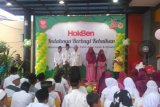 Ratusan anak yatim buka bersama HokBen