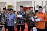 Presiden serahkan Zakat