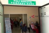 Poliklinik Geriatri layanan terpadu lansia di RSMH Palembang