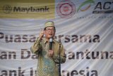 Santuni 100 anak yatim, LBH Ikadin gandeng Maybank