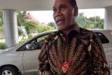 Perlu dibuka jalur penyeberangan Alor-Maluku