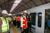 Presiden tinjau pengoperasian LRT Palembang