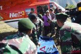 jenazah Ainul Takzim, korban gempa Lombok dievakuasi dengan helikopter