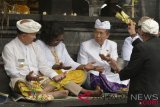 Ritual Matur Piuning IMF-World Bank