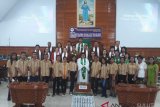 BUMN HADIR - Peserta SMN NTT ikut beribadah dengan warga Manado