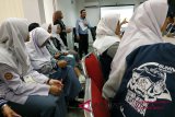BUMN Hadir - Peserta SMN belajar kewirausahaan di RKB Makassar