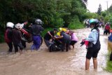 Anggota DPR RI asal Sulteng kunjungi lokasi banjir bandang di Sigi