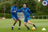 Rangers resmi rekrut bek Kroasia Borna Barisic