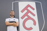 Bek Arsenal Calum Chambers dipinjamkan ke Fulham