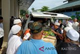 Ambruk saat shalat Jumat, imam Masjid Jami Sampit wafat