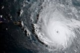 Konser R. Kelly dibatalkan terkait badai Florence