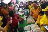 Tommy Soeharto ingin bina pedagang pasar tradisional