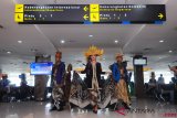 Fashion Show Batik Di Bandara 