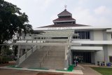 Masjid At-Taqwa Universitas Pancasila yang diharapkan menjadi trendsetter bagi kampus lainnya. (Megapolitan.Antaranews.Com/Foto: Feru Lantara)