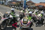 Sejumlah anggota kepolisian Patwal mengikuti kegiatan latihan pra-ops di kawasan Nusa Dua, Badung, Bali, Rabu (3/10). Kegiatan tersebut dilakukan sebagai persiapan anggota kepolisian yang akan melakukan pengawalan kendaraan delegasi VIP dan VVIP dalam Pertemuan IMF-World Bank 2018. ANTARA FOTO/Fikri Yusuf/wdy/2018