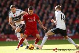 Liverpool vs Fulham: Salah dan Shaqiri Menangkan Si Merah 2-0