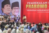     Capres Nomor Urut 02 Prabowo Subianto memberikan pidato politiknya pada acara Pembekalan Relawan Pasangan Capres-Cawapres Nomor Urut 02 Prabowo- Sandi di Istora Senayan, Jakarta, Kamis (22/11/2018). Acara tersebut mengambil tema 