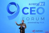 Presiden Joko Widodo menyampaikan sambutan pada Pembukaan Kompas100 CEO Forum Tahun 2018 di Jakarta, Selasa (27/11/2018). Presiden mengajak para Chief Executive Officer (CEO) untuk mencari peluang di tengah ketidakpastian perekonomian global dan dampak perang dagang antara Amerika-Cina. ANTARA FOTO/Puspa Perwitasari/ama.