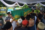 Ibunda Cintya pingsan saat jenazah putrinya tiba