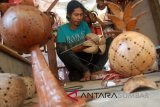 KERAJINAN BATOK KELAPA