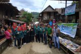 LP3L donasikan ratusan buku bacaan