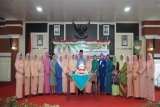 Sekretaris Daerah Tanah Laut H Syahrian Nurdin menghadiri  peringatan HUT ke-19 Dharma Wanita Persatuan Tahun 2018, Senin (17/12).Foto:Antaranews Kalsel/Arianto.
