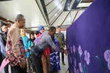 Bupati Tanah Laut H Sukamta membuka Lomba Desain Motif Sasirangan Berbasis Kreativitas Seni dan Kearifan Lokal, di Balaitung Tuntung Pandang Pelaihari, Kamis (20/12).Foto:Antaranews Kalsel/Arianto.