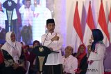 Presiden Resmikan Bank Wakaf Mikro 