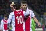 Cetak lima gol, Ajax 