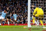 City menang telak di Emirates