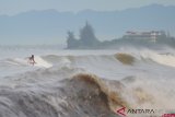 Gelombang tinggi di beberapa wialayah perairan di Indonesia 