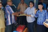 Agustin Sigilipu: bantuan traktor tangan tak gunakan dana APBD Poso