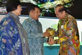 Kota Bitung menerima penghargaan Adipura periode 2017-2018