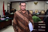 Terdakwa Bupati nonaktif Tulungagung Syahri Mulyo seusai menjalani sidang tuntutan terkait kasus suap proyek pekerjaan Pemerintah Kabupaten Tulungagung dan Kota Blitar dengan nilai kontrak senilai Rp23 miliar di Pengadilan Tindak Pidana Korupsi (Tipikor) Juanda, Sidoarjo, Jawa Timur, Kamis (17/1/2019). Jaksa penuntut umum menuntut Syahri Mulyo dengan pidana 12 tahun penjara denda Rp 700 Juta subsider enam bulan. Antara Jatim/Umarul Faruq/ZK