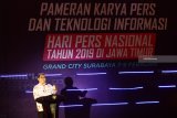 Menteri Komunikasi dan Informatika (Menkominfo), Rudiantara menyampaikan sambutan saat pembukaan pameran karya pers dan teknologi informasi di Grand City Mall Surabaya, Jawa Timur, Kamis (7/2/2019). Pameran ini merupakan rangkaian kegiatan peringatan Hari Pers Nasional (HPN) 2019 yang bertujuan untuk memberikan informasi kepada masyarakat bahwa para wartawan punya standarisasi mutu dalam berkarya. Antara Jatim/Umarul Faruq/ZK.